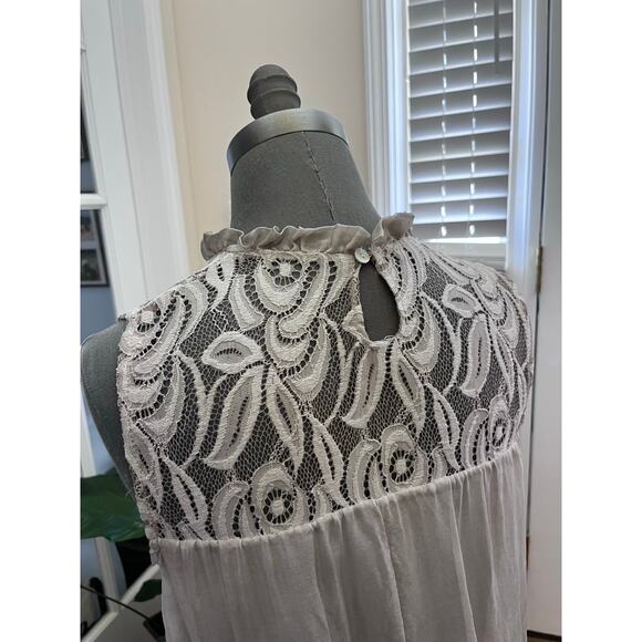 H Trend Ruffle Neck Lace Detail Silk Shell Fully Lined Blouse Size XS Coquette - Picture 6 of 16